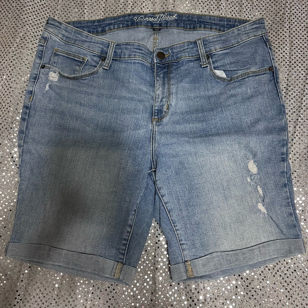 Universal Thread Blue Denim Jeans
